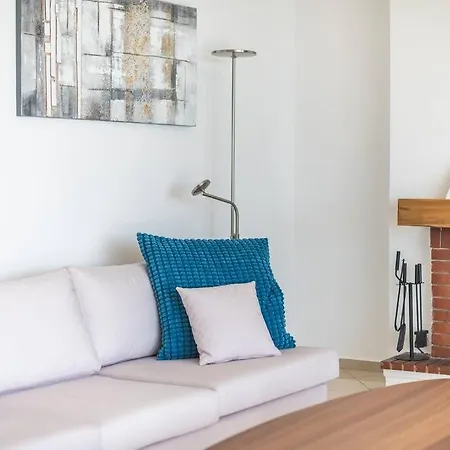 Calipso Apartment